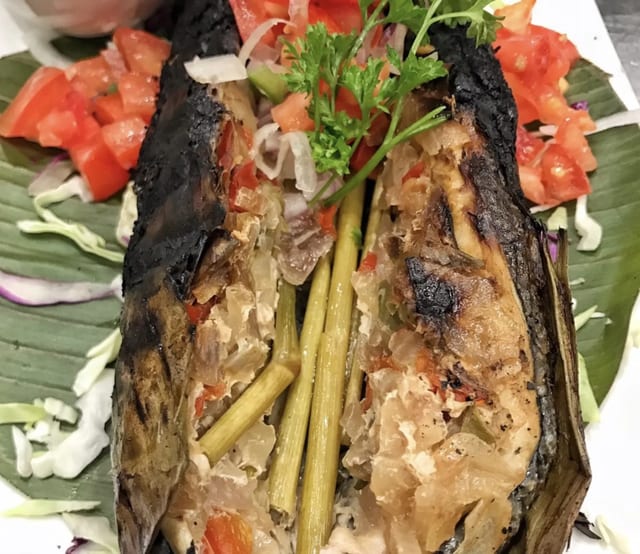 Pinaputok Bangus Seafood.